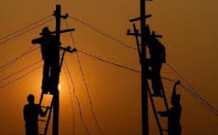 Bengaluru Power Cut: ಬೆಂಗಳೂರಿನ ನಾಗರೀಕರೇ ಗಮನಿಸಿ: ನಾಳೆ ಈ ಏರಿಯಾಗಳಲ್ಲಿ ಇರಲ್ಲ ಕರೆಂಟ್!