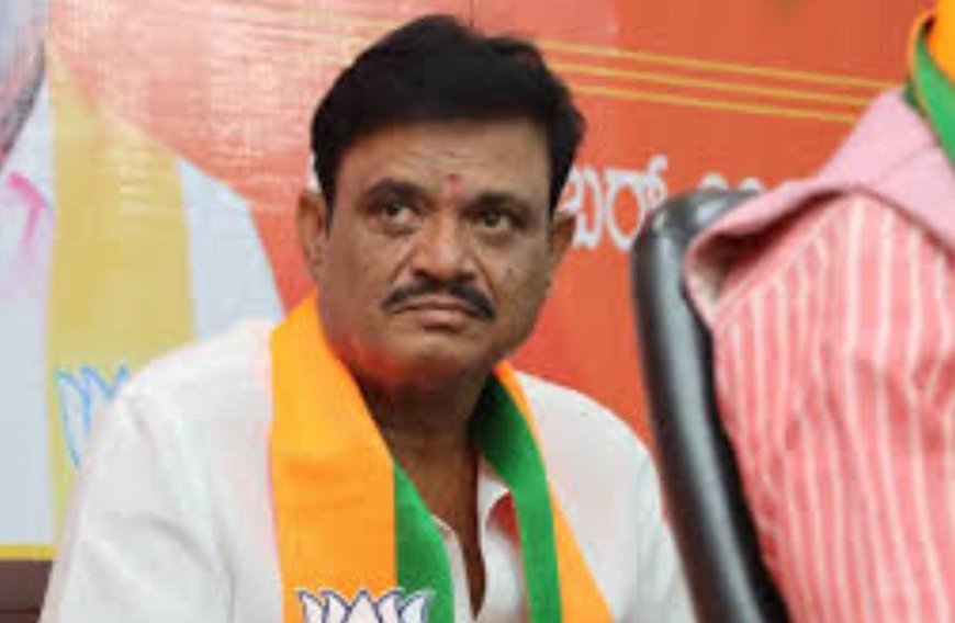 BJP MLA ಮುನಿರತ್ನಗೆ ತಪ್ಪದ ಸಂಕಷ್ಟ: ಕಗ್ಗಲಿಪುರ ಪೊಲೀಸ್ ಠಾಣೆಯಲ್ಲಿ ರೇಪ್ ಕೇಸ್ ದಾಖಲು!