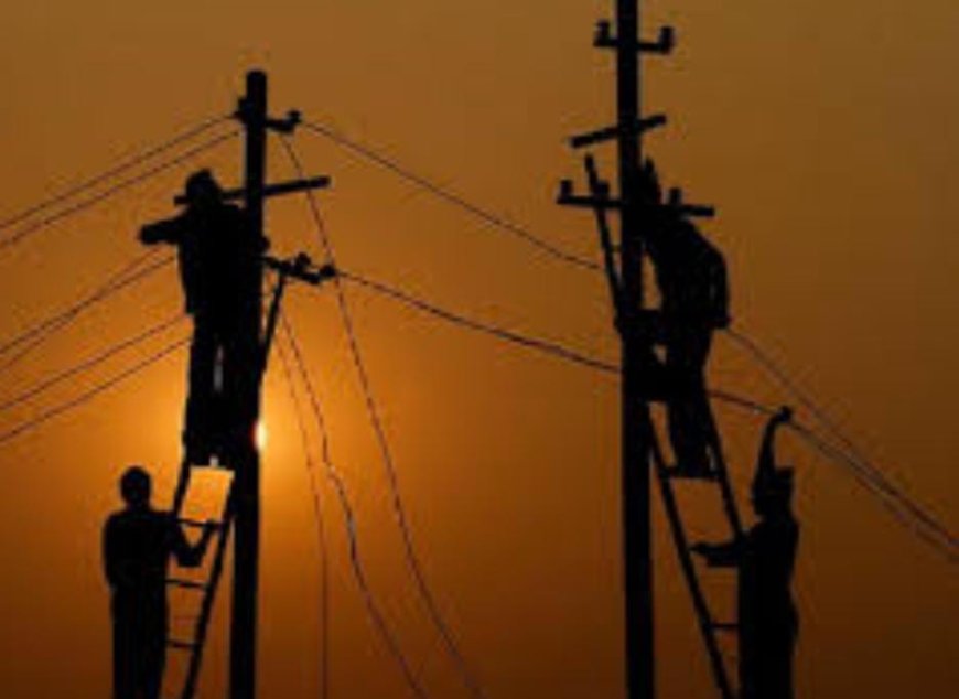 Bengaluru Power Cut: ಬೆಂಗಳೂರಿನ ನಾಗರೀಕರೇ ಗಮನಿಸಿ: ನಾಳೆ ಈ ಏರಿಯಾಗಳಲ್ಲಿ ಇರಲ್ಲ ಕರೆಂಟ್!