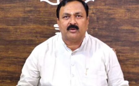 ಸಿದ್ದರಾಮಯ್ಯನವರೇ ಜೋಶಿ ಅವರು ಭಯೋತ್ಪಾದಕರಲ್ಲ, ದೇಶ ಭಕ್ತರು: ಮಹೇಶ್ ಟೆಂಗಿನಕಾಯಿ