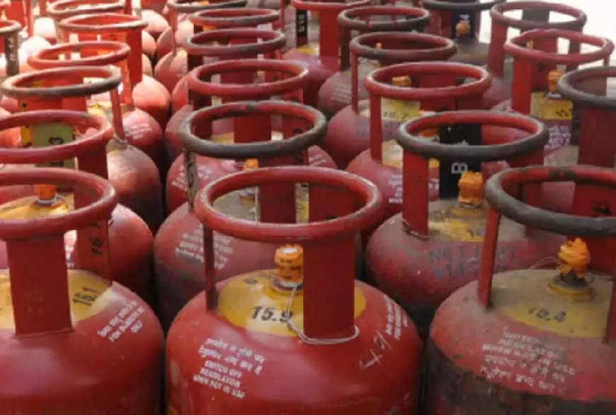 ಹಬ್ಬಕ್ಕೂ ಮುನ್ನ ದೇಶದ ಜನತೆಗೆ ಶಾಕ್! ಇಂದಿನಿಂದ LPG ಸಿಲಿಂಡರ್ ಬೆಲೆ ಭಾರೀ ಏರಿಕೆ!