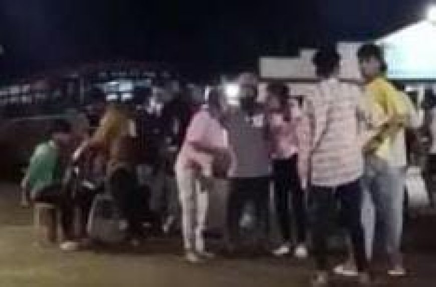 ಪ್ರವಾಸಕ್ಕೆ ಹೋದ ಕಾಲೇಜು ಹೆಣ್ಣು ಮಕ್ಕಳಿಗೆ ಕಿರುಕುಳ: ಬಿಯರ್ ಕುಡಿಸಿ ಡ್ಯಾನ್ಸ್ ಮಾಡುವಂತೆ ಉಪನ್ಯಾಸಕರ ಒತ್ತಾಯ!
