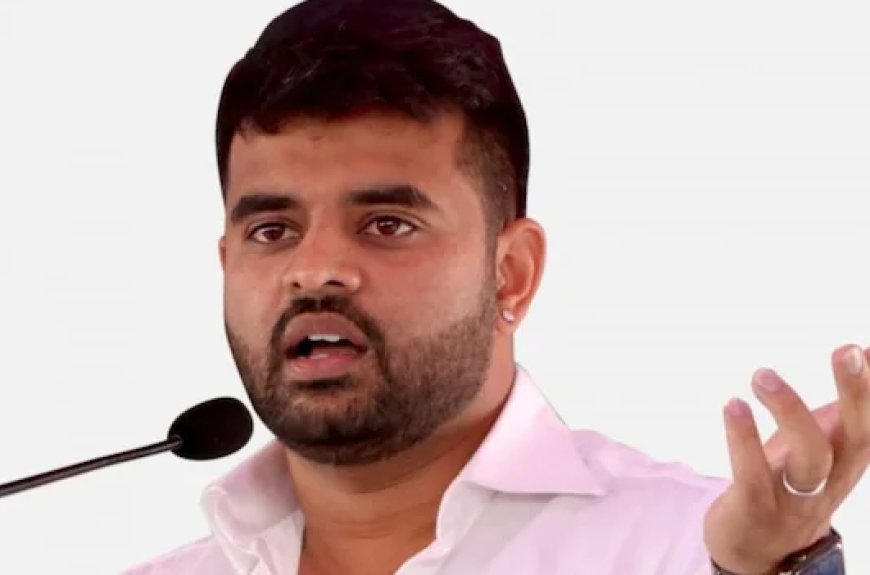 ಅತ್ಯಾಚಾರ ಪ್ರಕರಣ: ಪ್ರಜ್ವಲ್ ರೇವಣ್ಣಗೆ ಬಿಗ್ ಶಾಕ್ ಕೊಟ್ಟ ಹೈಕೋರ್ಟ್!