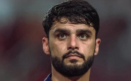 ಕಿಂಗ್ ಕೊಹ್ಲಿಯ ಜೊತೆ ಮ್ಯಾಂಗೋ ನವೀನನ ಕಿರಿಕ್! ಹರಾಜಿನಲ್ಲಿ ಭಾರೀ ಬೆಲೆ ತೆತ್ತ ಅಫ್ಘಾನ್ ಆಟಗಾರ!