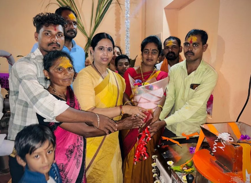 ದೇಶಕ್ಕೆ ಮಾದರಿ ಆಯ್ತು ಗೃಹಲಕ್ಷ್ಮಿ ಯೋಜನೆ: ಸರ್ಕಾರದ ಹಣದಿಂದ ಖಾರ ಪುಡಿ ಮಾಡೋ ಯಂತ್ರ ಖರೀದಿಸಿದ ಮಹಿಳೆ!