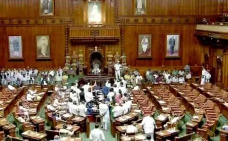 ಚಳಿಗಾಲದ ಅಧಿವೇಶನದಲ್ಲಿ ವಿರೋಧ ಪಕ್ಷಗಳ ಗದ್ದಲ: ವಿಧಾನಸಭೆ ಕಲಾಪ ಮಧ್ಯಾಹ್ನ 2.30 ಕ್ಕೆ ಮುಂದೂಡಿಕೆ