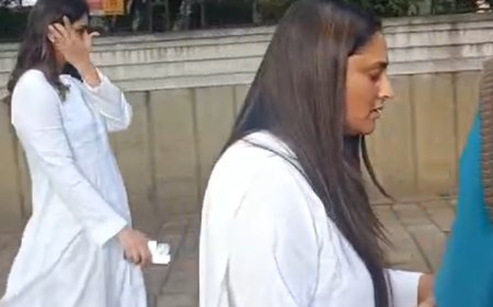 SM ಕೃಷ್ಣ ಅಂತಿಮ ದರ್ಶನ ಪಡೆದ ರಮ್ಯಾ: ಮಾತನಾಡುವ ಸ್ಥಿತಿಯಲ್ಲಿ ಇಲ್ಲ ಎಂದ ನಟಿ!