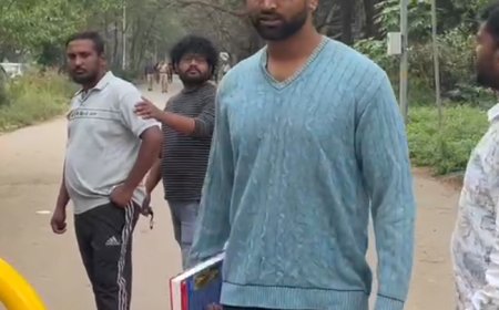 Renukaswamy Case: ದರ್ಶನ್ ಕೊಟ್ಟ ಭಗವದ್ಗೀತೆ ಕೈಯಲ್ಲೇ ಹಿಡಿದು ಜೈಲಿಂದ ಹೊರಬಂದ ಅನುಕುಮಾರ್!