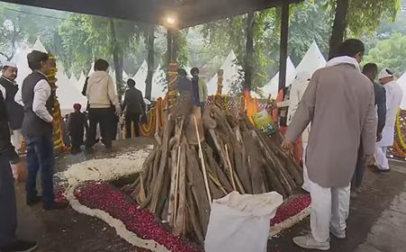 ಪಂಚಭೂತಗಳಲ್ಲಿ ಲೀನರಾದ ಮನಮೋಹನ್ ಸಿಂಗ್: ಸಿಖ್‌ ಧಾರ್ಮಿಕ ಸಂಪ್ರದಾಯದಂತೆ ಅಂತ್ಯಕ್ರಿಯೆ..!