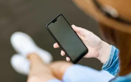 ಮೊಬೈಲ್ ಸಿಕ್ಕಾಪಟ್ಟೆ ಹ್ಯಾಂಗ್ ಆಗ್ತಿದ್ಯಾ!? ಡೋಂಟ್ ವರಿ ಜಸ್ಟ್ ಈ ಟ್ರಿಕ್ಸ್ ಫಾಲೋ ಮಾಡಿ!