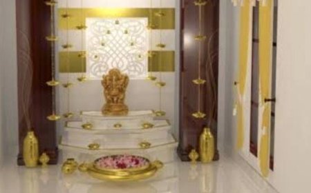 ಮನೆಯ ದೇವರ ಮನೆ ಯಾವ ದಿಕ್ಕಿನಲ್ಲಿ ಇರ್ಬೇಕು? ಈ ನಿಯಮಗಳನ್ನು ನೀವು ಪಾಲಿಸಲೇಬೇಕು!