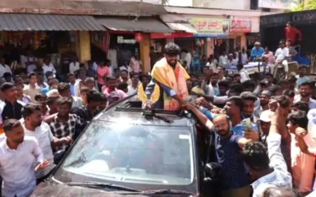 Hanumanth: ಹನುಮಂತಗೆ ತವರೂರಲ್ಲಿ ಅದ್ದೂರಿ ಸ್ವಾಗತ!  ಹೂವಿನ ಹಾರ ಹಾಕಿ ವಾಹನದಲ್ಲಿ ಮೆರವಣಿಗೆ