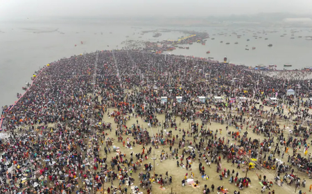 ವೈಭವದ ಮಹಾಕುಂಭಮೇಳಕ್ಕೆ ಇಂದು ಅದ್ಧೂರಿ ತೆರೆ: 1 ಕೋಟಿಗೂ ಹೆಚ್ಚು ಭಕ್ತರು ಆಗಮಿಸುವ ನಿರೀಕ್ಷೆ!