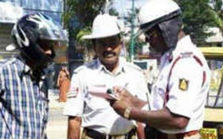 Bengaluru traffic Police: ಟ್ರಾಫಿಕ್ ಫೈನ್ ನೆಪದಲ್ಲಿ ಫೋನ್ ಪೇ ಮೂಲಕ ಲಂಚ ಸ್ವೀಕಾರ..!