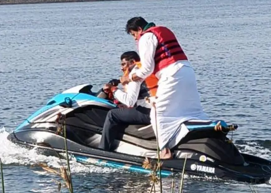 Ramanagara: ವಾಟರ್ ಬೈಕ್ ರೈಡ್ ವೇಳೆ ನೀರಿಗೆ ಬಿದ್ದ DK Suresh & CP Yogeshwar..!