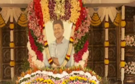 ಇಂದು ಪುನೀತ್ ರಾಜ್ಕುಮಾರ್ 50ನೇ ಹುಟ್ಟುಹಬ್ಬ: ನಟನ ಸಮಾಧಿ ಬಳಿ ನೆರೆದ ಸಾವಿರಾರು ಅಭಿಮಾನಿಗಳು