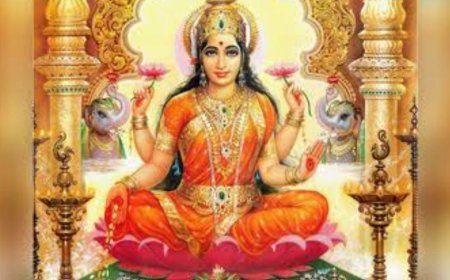 ಲಕ್ಷ್ಮೀ ಪೂಜೆಗೆ ಶುಕ್ರವಾರ ಬೆಸ್ಟ್ ವಾರ: ಯಾವೆಲ್ಲಾ ನಿಯಮ ಪಾಲಿಸಬೇಕು ಗೊತ್ತಾ!?