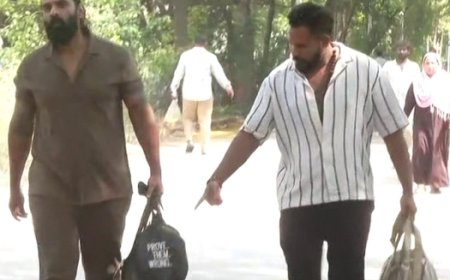 ಮಚ್ಚು ಹಿಡಿದು ರೀಲ್ಸ್ ಕೇಸ್:‌ ನಗುನಗುತ್ತಾ ಜೈಲಿಂದ ಹೊರಬಂದ ವಿನಯ್-ರಜತ್..!