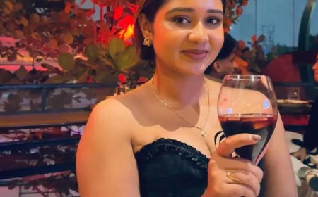 ಫುಲ್ ಸೆಕ್ಸಿಯಾದ 'ರಾಮಾಚಾರಿಯ ಚಾರು': ಮೌನ ಗುಡ್ಡೆಮನೆ ಲುಕ್ ಗೆ ಪಡ್ಡೆ ಹೈಕ್ಳು ಫಿದಾ!