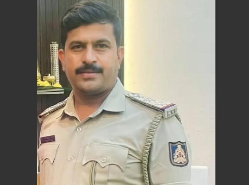 ಬೆಂಗಳೂರಿನಲ್ಲಿ ಪೊಲೀಸಪ್ಪನ ಕರ್ಮಕಾಂಡ: 4 ಕೋಟಿ ಆಸ್ತಿ ಪಡೆಯಲು ಹೋಗಿ ಲೋಕಾಯುಕ್ತ ಬಲೆಗೆ!