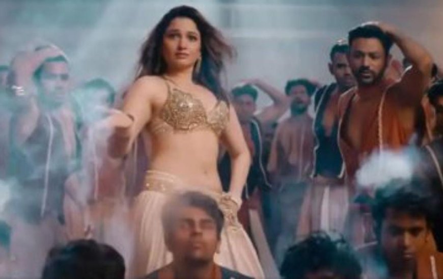 ಮಿಲ್ಕ್ ಬ್ಯೂಟಿಯ Sexy ಲುಕ್: ಐಟಂ ಸಾಂಗ್ನಲ್ಲಿ ಪಡ್ಡೆಹುಡುಗರ ನಶೆ ಏರಿಸಿದ ತಮನ್ನಾ !