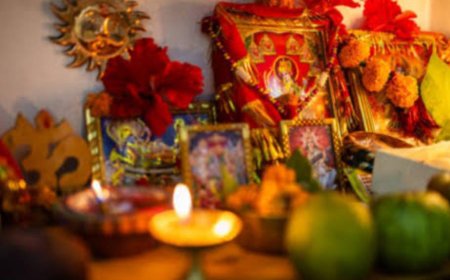 ನೀವು ಪೂಜೆ ಮಾಡುವಾಗ ಈ ತಪ್ಪು ಮಾಡುತ್ತಿದ್ದರೆ ಇಂದೇ ಬಿಟ್ಟುಬಿಡಿ! ಇಲ್ಲದಿದ್ರೆ ಫಲ ಸಿಗಲ್ಲ!