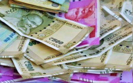 ಹಣದ ರಾಶಿ ಹರಿಯಲು ಶುಕ್ರವಾರ ಈ ಕೆಲಸ ತಪ್ಪದೇ ಮಾಡಿ.. ಲಕ್ಷ್ಮೀ ಕೃಪೆ ಗ್ಯಾರಂಟಿ!