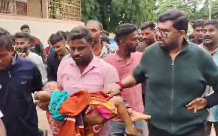 ಟ್ರಾಫಿಕ್ ಪೊಲೀಸರ ಎಡವಟ್ಟಿಗೆ 3 ವರ್ಷದ ಕಂದಮ್ಮ ಸಾವು..! ರಸ್ತೆಯಲ್ಲೇ ಮಗು ಶವವಿಟ್ಟು ಪೋಷಕರ ಗೋಳಾಟ