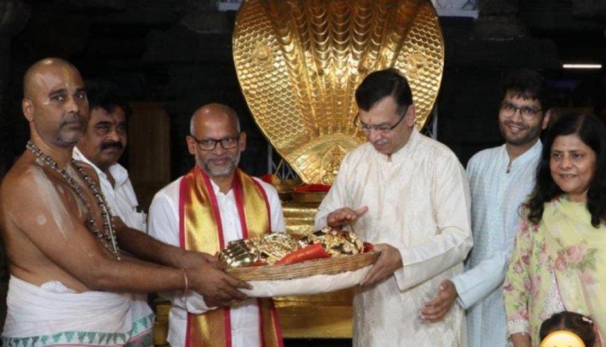 IPL 2025: ಲಕ್ನೋ ತಂಡ ಟ್ರೋಫಿ ಗೆಲ್ಲಲೆಂದು ತಿಮ್ಮಪ್ಪನಿಗೆ ಬಂಗಾರ, ವಜ್ರ ಅರ್ಪಿಸಿದ ಮಾಲೀಕ!