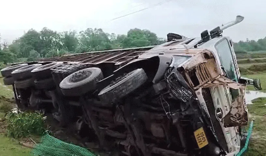 Road Accident: ಬಂಗಾಳದಲ್ಲಿ ಭೀಕರ ರಸ್ತೆ ಅಪಘಾತ: ಒಂಬತ್ತು ಜನರು ಸ್ಥಳದಲ್ಲೇ ಸಾವು