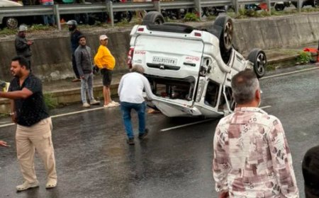 ಡಿಕೆ ಶಿವಕುಮಾರ್ ಬೆಂಗಾವಲು ವಾಹನ ಪಲ್ಟಿ: ಇಬ್ಬರು ಸಿಬ್ಬಂದಿಗೆ ಗಾಯ