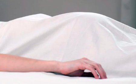 ವಿವಾಹಿತ ಗರ್ಭಿಣಿ ಮಹಿಳೆ ಅನುಮಾನಾಸ್ಪದ ಸಾವು! ಮೃತದೇಹದ ಮುಂದೆ ಎರಡು ದಿನ ಕಳೆದ ಗಂಡ