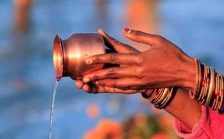 ನಿಮ್ಮ ಮನೆಯಲ್ಲೂ ಗಂಗಾ ಜಲ ಇದ್ಯಾ? ಹಾಗಿದ್ರೆ ಈ ತಪ್ಪುಗಳನ್ನು ಮಾಡಲೇಬೇಡಿ!