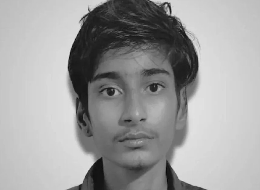 ಶಿಕ್ಷಕಿ ಮೇಲೆ ಲವ್: ಒಪ್ಪದಿದ್ದಕ್ಕೆ ಪೆಟ್ರೋಲ್ ಸುರಿದು ಬೆಂಕಿ ಹಚ್ಚಿದ ವಿದ್ಯಾರ್ಥಿ..!