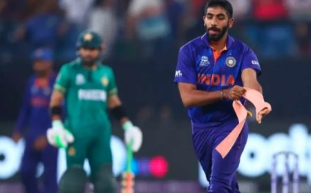 Asia Cup 2025: ಬುಮ್ರಾ ವಿರುದ್ಧ ಸಿಕ್ಸರ್ ಬಾರಿಸುವ ಪಾಕಿಸ್ತಾನಿ ಬ್ಯಾಟ್ಸ್ಮನ್ ಯಾರಾಗುವರು?