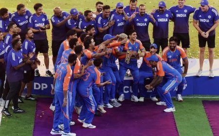 IND vs PAK: ಪಾಕ್ ಪಡೆಯನ್ನು ಸೋಲಿಸಿದ ಟೀಮ್ ಇಂಡಿಯಾ: 9ನೇ ಬಾರಿಗೆ ಏಷ್ಯಾಕಪ್ ಎತ್ತಿಹಿಡಿದ ಭಾರತ