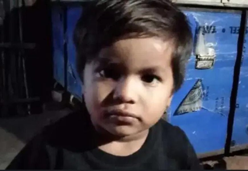 ತಾಯಿ ಎದುರಲ್ಲೇ 5 ವರ್ಷದ ಮಗುವಿನ ಶಿರಚ್ಛೇದ ಮಾಡಿದ ವ್ಯಕ್ತಿ!