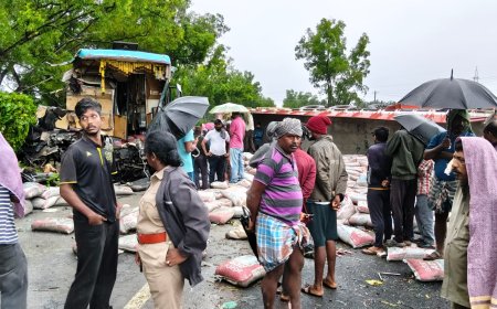 ಖಾಸಗಿ ಬಸ್​- ಲಾರಿ ಮುಖಾಮುಖಿ ಡಿಕ್ಕಿ; ಸ್ಥಳದಲ್ಲೇ ಮೂವರ ದುರ್ಮರಣ! ಹಲವರು ಗಂಭೀರ 