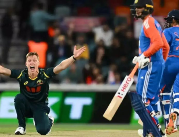 AUS vs IND: 2ನೇ ಪಂದ್ಯ​ ಹೀನಾಯವಾಗಿ ಸೋತ ಸೂರ್ಯ ಪಡೆ..! ದಾಖಲೆ ಮುರಿದ ಅಭಿಷೇಕ್ ಶರ್ಮಾ